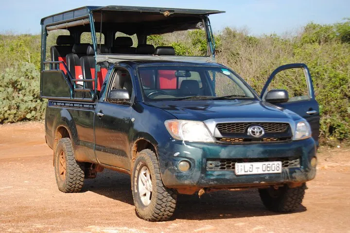 Toyota Hilux comfortable safari jeep for Yala wildlife tours